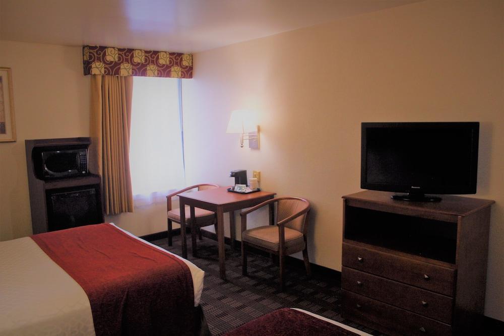Surestay Hotel By Best Western East Brunswick Dış mekan fotoğraf