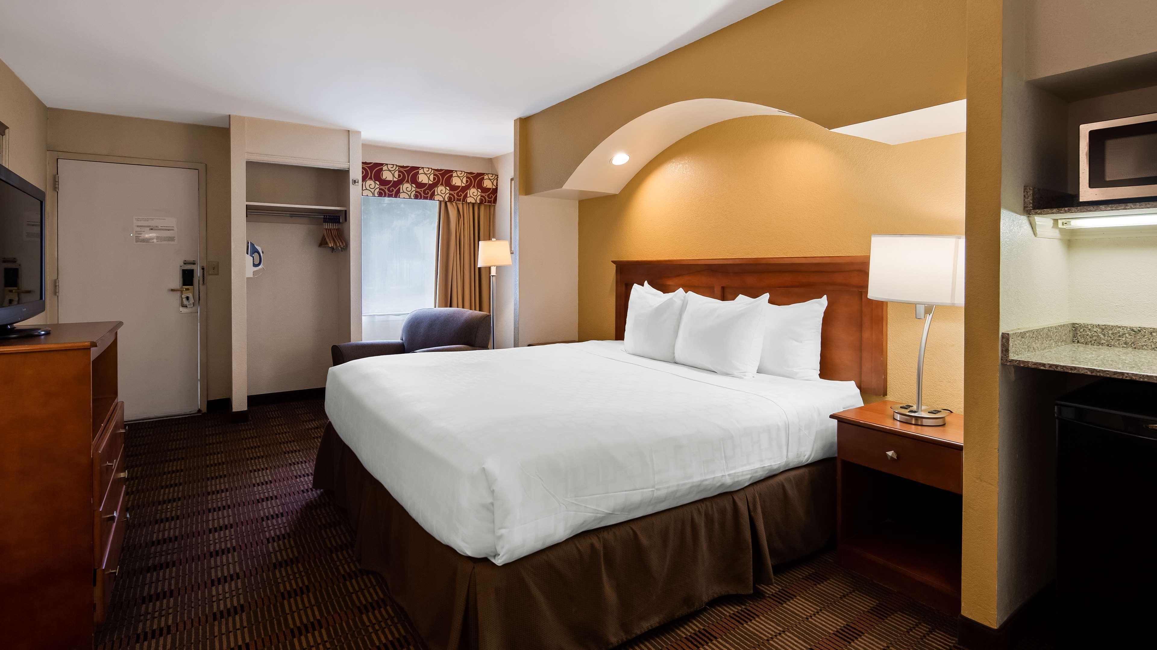 Surestay Hotel By Best Western East Brunswick Dış mekan fotoğraf