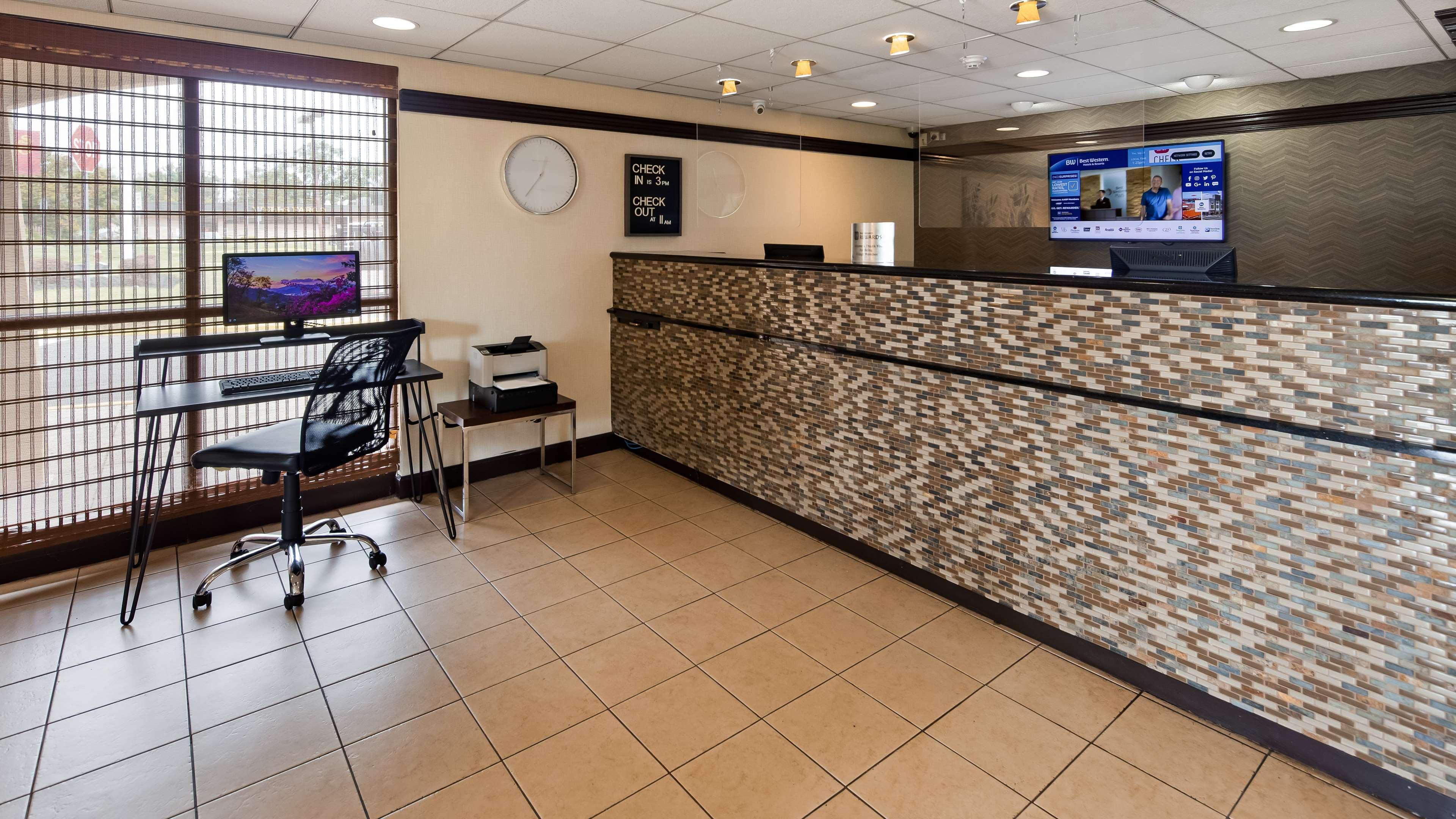 Surestay Hotel By Best Western East Brunswick Dış mekan fotoğraf