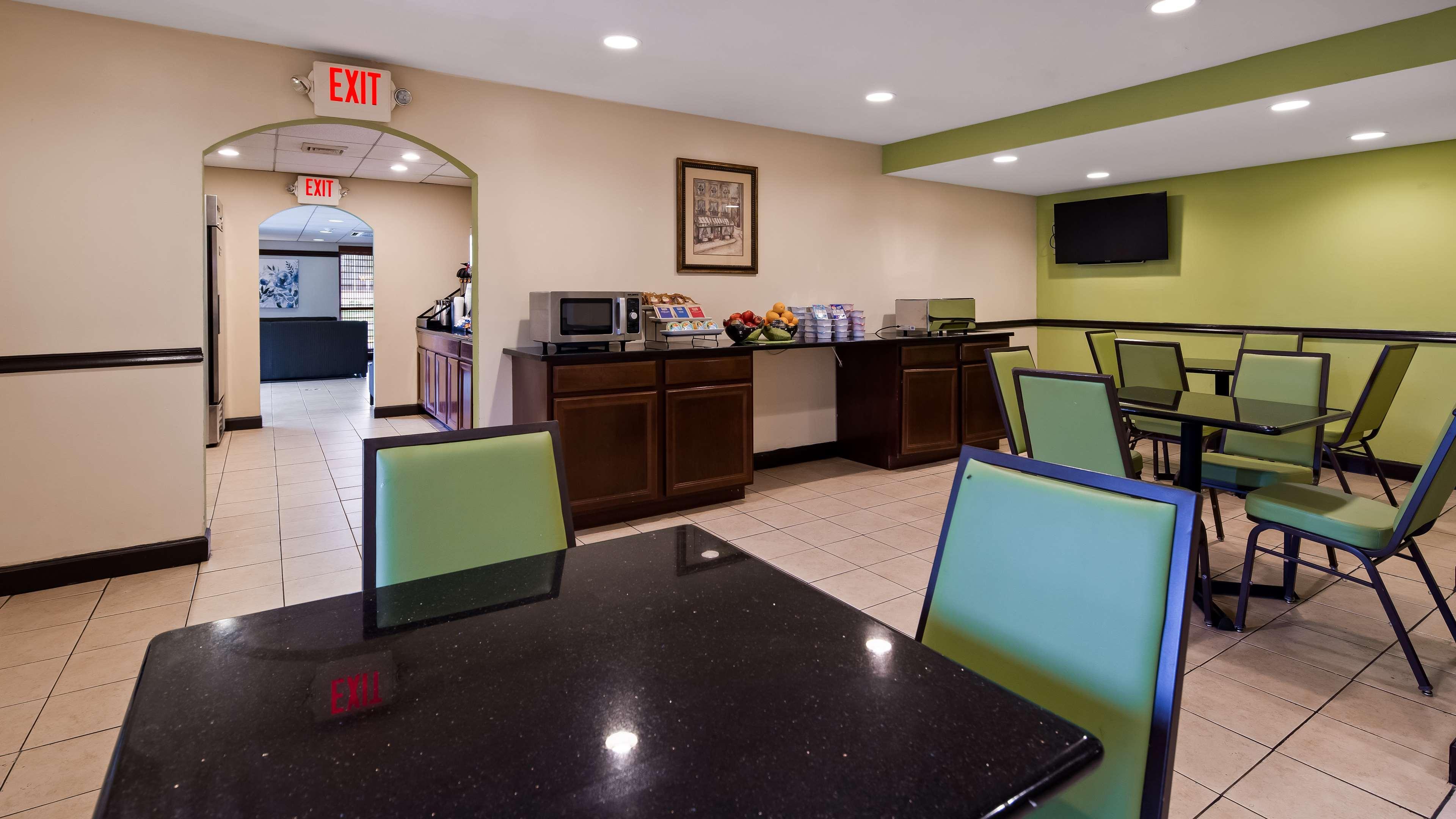 Surestay Hotel By Best Western East Brunswick Dış mekan fotoğraf