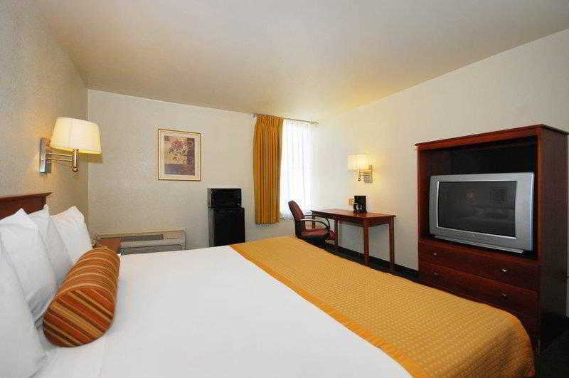 Surestay Hotel By Best Western East Brunswick Dış mekan fotoğraf